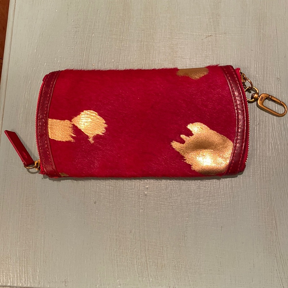 HOBO spark glasses case in cow print red & gold